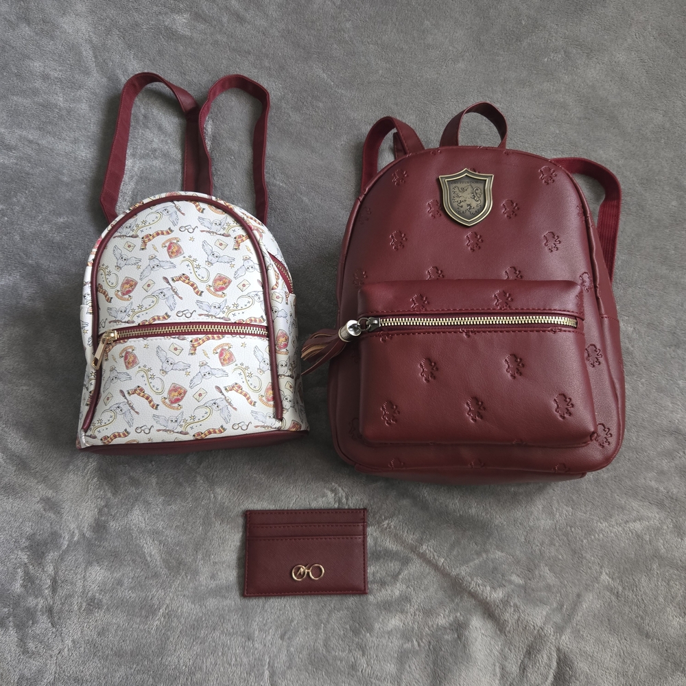 Harry Potter Burgundy Backpack Set with White Patterned Backpack And Cardholder